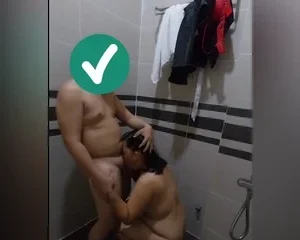 Đưa chị đồng nghiệp đi thăm ck ốm , 2vkck cãi lộn ,thế là chị cho mình đụ cho bó tức – Viet69