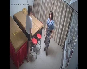 Hack camera em gái được chồng cho tiền đi spa triệt lông bướm – Viet69 – Viet69