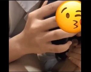 Mẹ gọi điện thoại lúc con đang học nhóm – Viet69